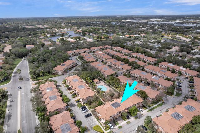 6077 Grand Cypress Circle W, Coconut Creek, FL 33073