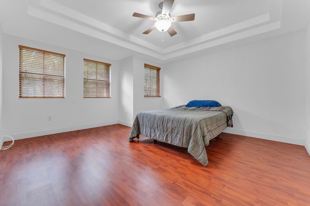 6077 Grand Cypress Circle W, Coconut Creek, FL 33073