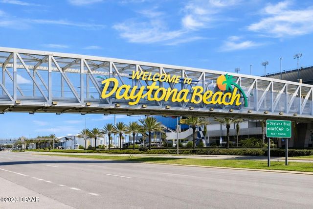 147 Village Lane, Daytona Beach, FL 32119