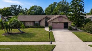 147 Village Lane, Daytona Beach, FL 32119