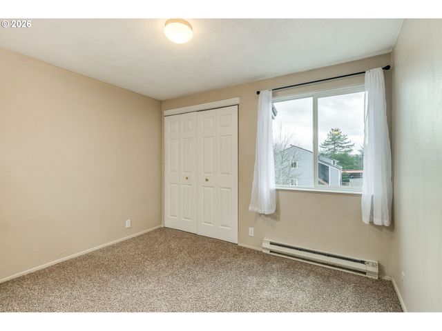 47 EAGLE CREST Dr 49, Lake Oswego, OR 97035