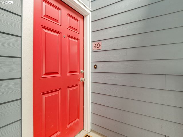 47 EAGLE CREST Dr 49, Lake Oswego, OR 97035