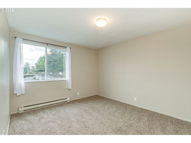 47 EAGLE CREST Dr 49, Lake Oswego, OR 97035