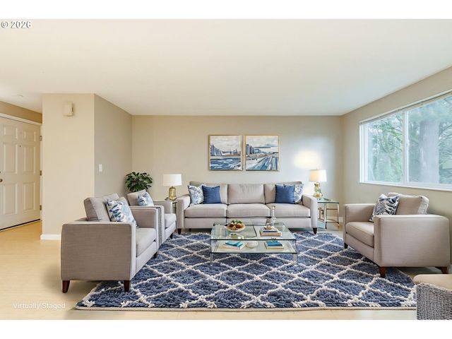 47 EAGLE CREST Dr 49, Lake Oswego, OR 97035