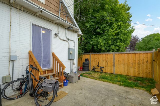 1326 S GREEN ST, Salt Lake City, UT 84105