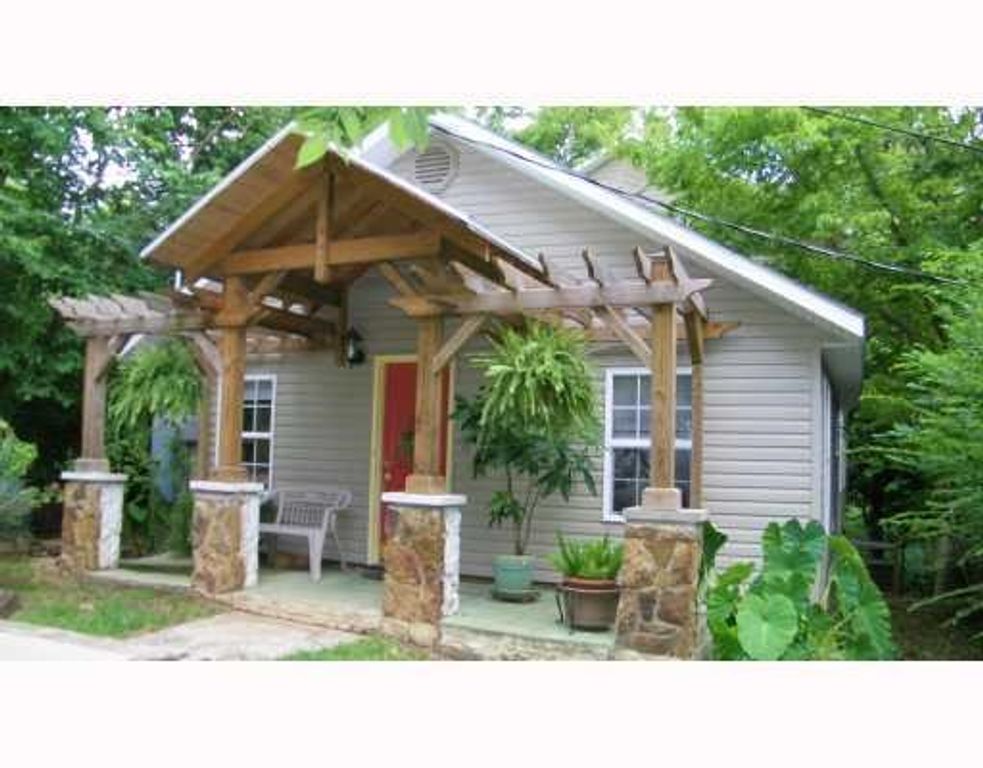 120 N Washington Avenue, Fayetteville, AR 72701