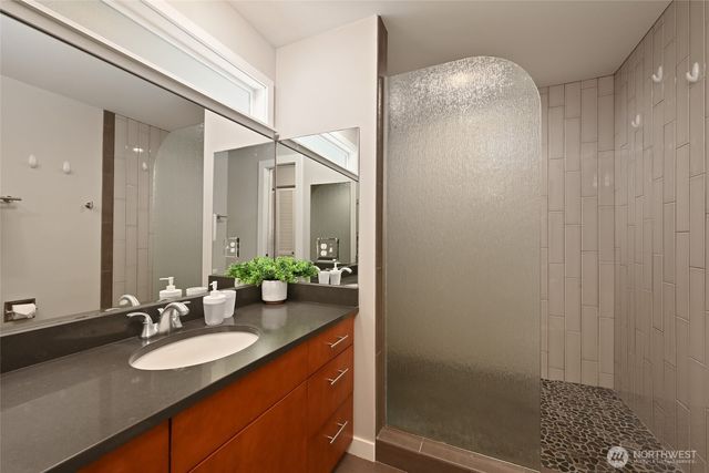 5212 W Mercer Place, Mercer Island, WA 98040