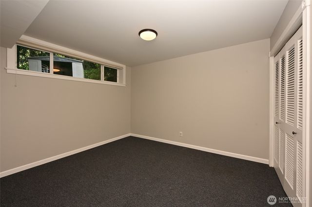 5212 W Mercer Place, Mercer Island, WA 98040