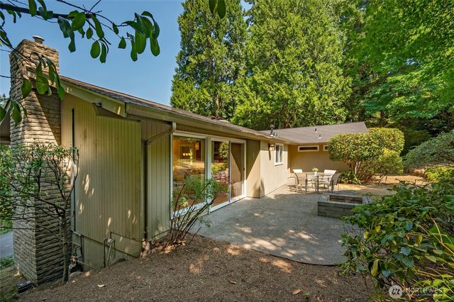 5212 W Mercer Place, Mercer Island, WA 98040