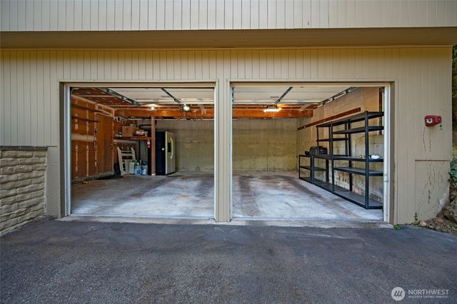 5212 W Mercer Place, Mercer Island, WA 98040
