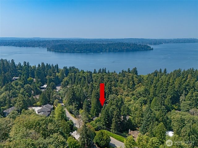 5212 W Mercer Place, Mercer Island, WA 98040