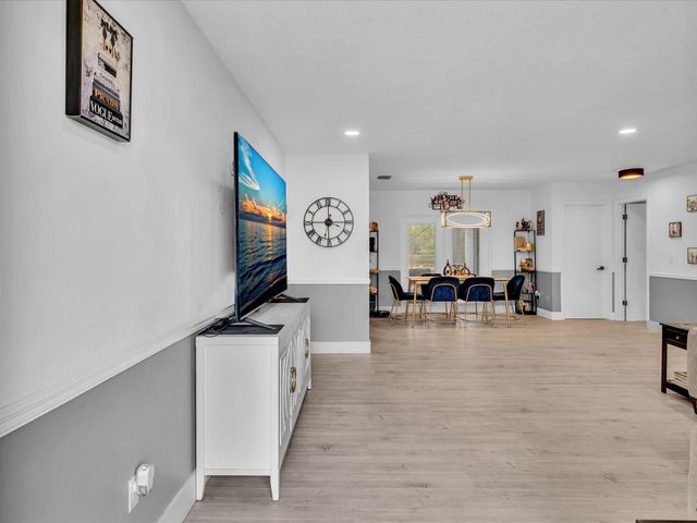 10725 Eureka Street, Boca Raton, FL 33428