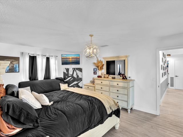 10725 Eureka Street, Boca Raton, FL 33428