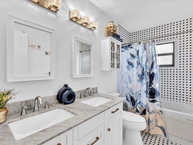 10725 Eureka Street, Boca Raton, FL 33428