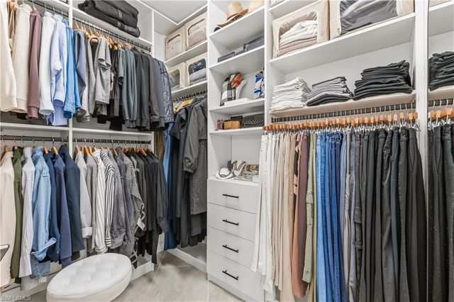 17290 Walnut Run DR, Alva, FL 33920