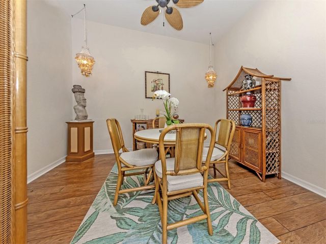 205 RECLINATA CIRCLE, Venice, FL 34292