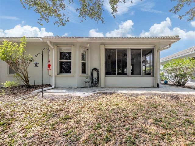 205 RECLINATA CIRCLE, Venice, FL 34292