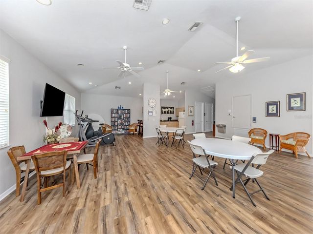 205 RECLINATA CIRCLE, Venice, FL 34292