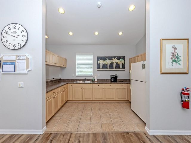 205 RECLINATA CIRCLE, Venice, FL 34292