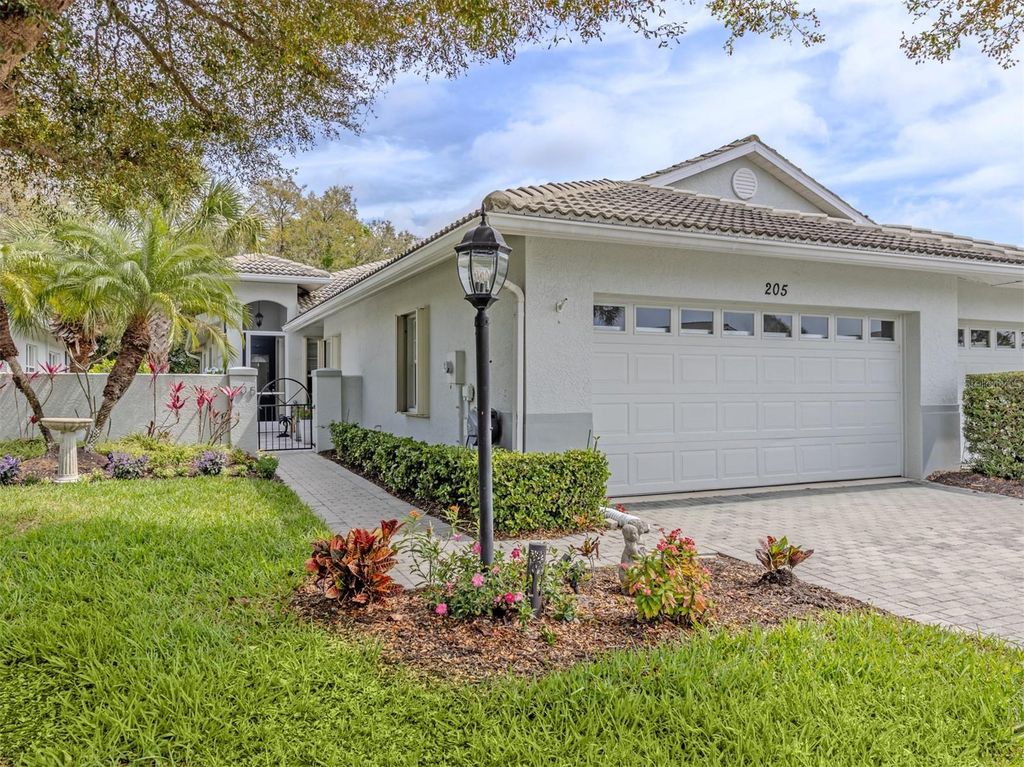 205 RECLINATA CIRCLE, Venice, FL 34292