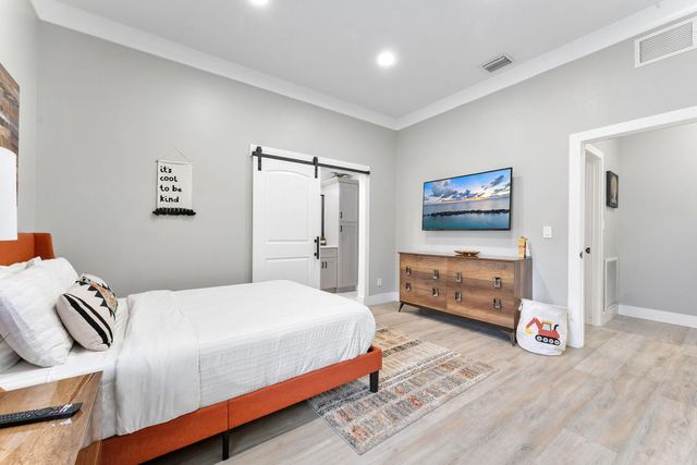 123 Bilbao Street, Royal Palm Beach, FL 33411