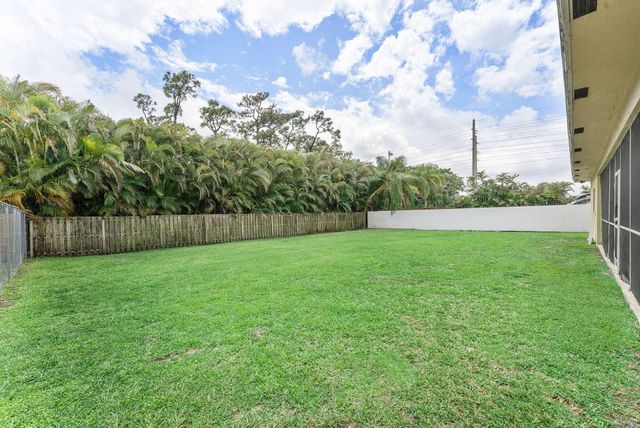 123 Bilbao Street, Royal Palm Beach, FL 33411