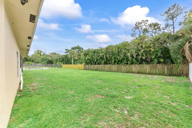 123 Bilbao Street, Royal Palm Beach, FL 33411