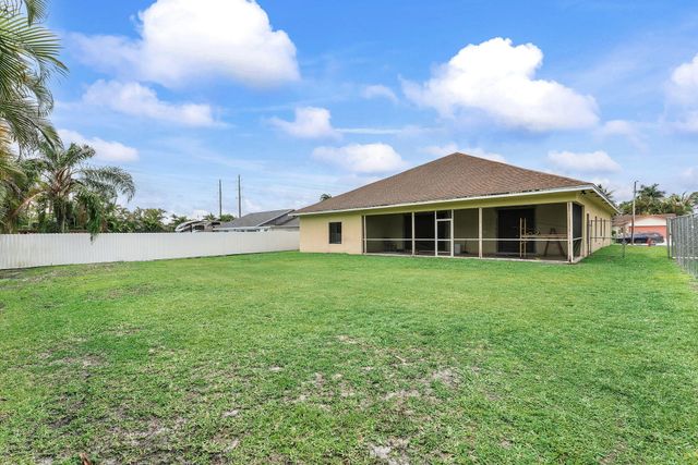 123 Bilbao Street, Royal Palm Beach, FL 33411