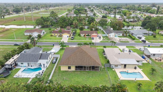 123 Bilbao Street, Royal Palm Beach, FL 33411