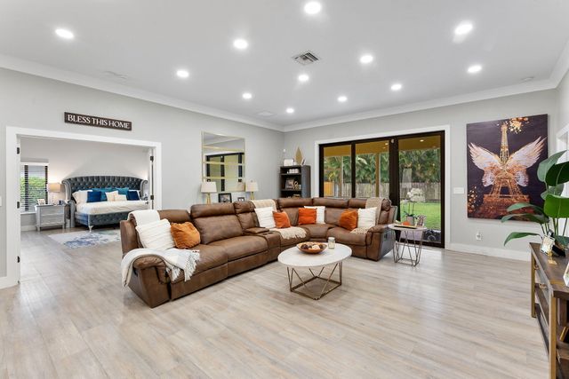 123 Bilbao Street, Royal Palm Beach, FL 33411