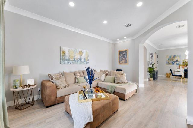 123 Bilbao Street, Royal Palm Beach, FL 33411