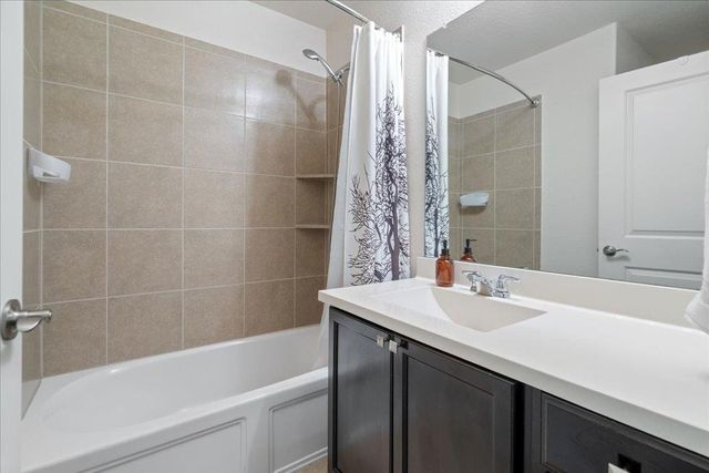 3901 Alpine Autumn DR, Austin, TX 78744