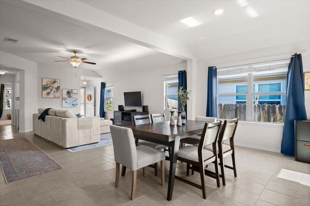 3901 Alpine Autumn DR, Austin, TX 78744