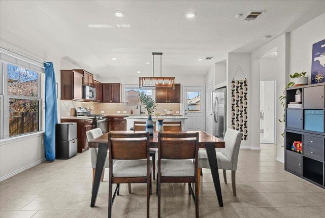 3901 Alpine Autumn DR, Austin, TX 78744