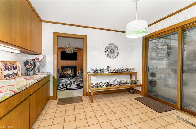 565 Knob View Drive, Winston-salem, NC 27104