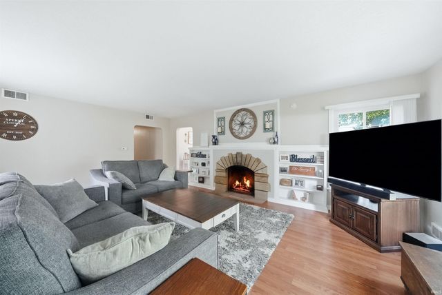 2110 Springfield Avenue, Fort Wayne, IN 46805