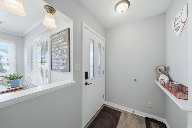2110 Springfield Avenue, Fort Wayne, IN 46805