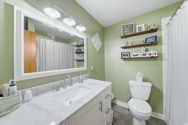 2110 Springfield Avenue, Fort Wayne, IN 46805