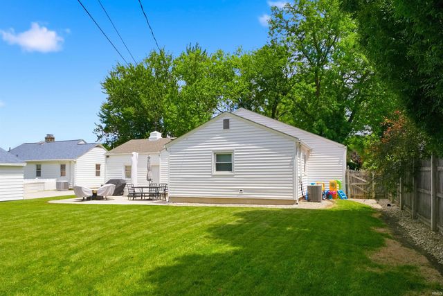 2110 Springfield Avenue, Fort Wayne, IN 46805