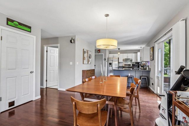 3332 E Debbie DRIVE, Oak Creek, WI 53154