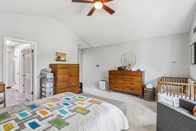 3332 E Debbie DRIVE, Oak Creek, WI 53154
