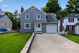 29 Laurel Ave, Livingston Twp., NJ 07039