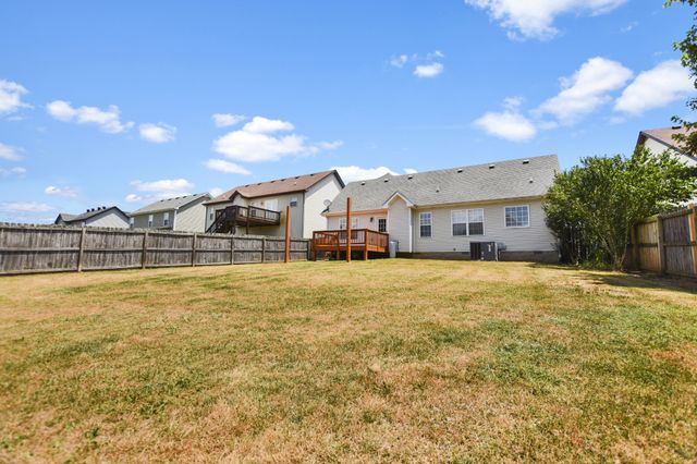 3738 Suiter Road, Clarksville, TN 37040