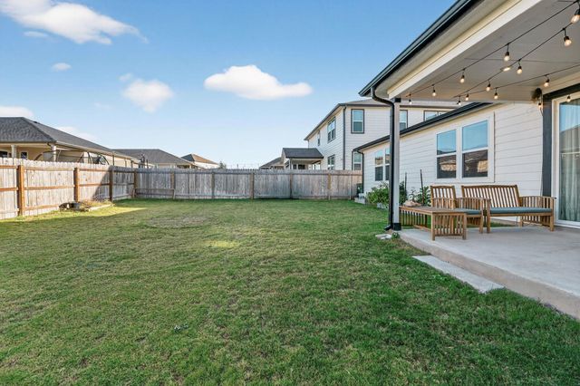 637 Seabiscuit DR, Jarrell, TX 76537