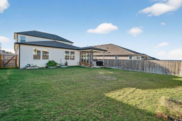 637 Seabiscuit DR, Jarrell, TX 76537