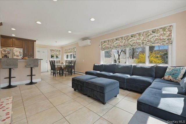 739 Dogwood Avenue, West Hempstead, NY 11552