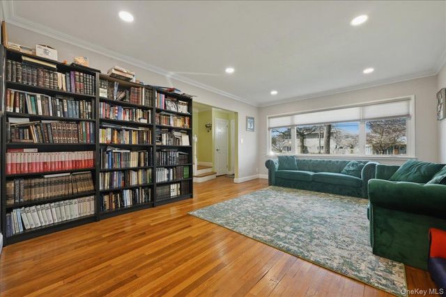 739 Dogwood Avenue, West Hempstead, NY 11552