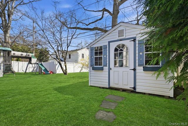 739 Dogwood Avenue, West Hempstead, NY 11552