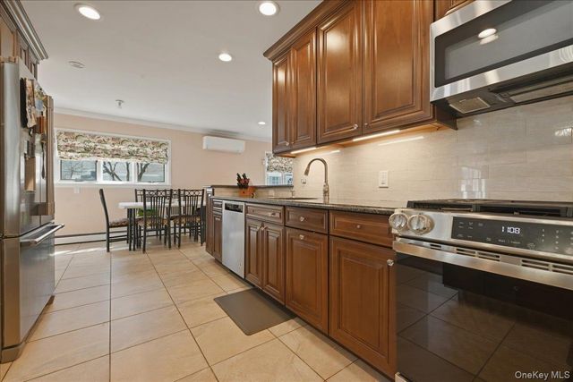 739 Dogwood Avenue, West Hempstead, NY 11552