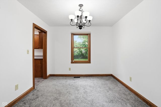 404 Tara Circle, Greenwood, IN 46142